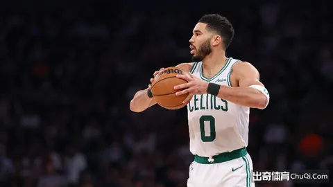 阿拉维斯对阵巴列卡诺：阿莱尼亚、基克-加西亚领衔首发，佩拉约-费尔南德斯与德弗鲁托斯登场亮相。